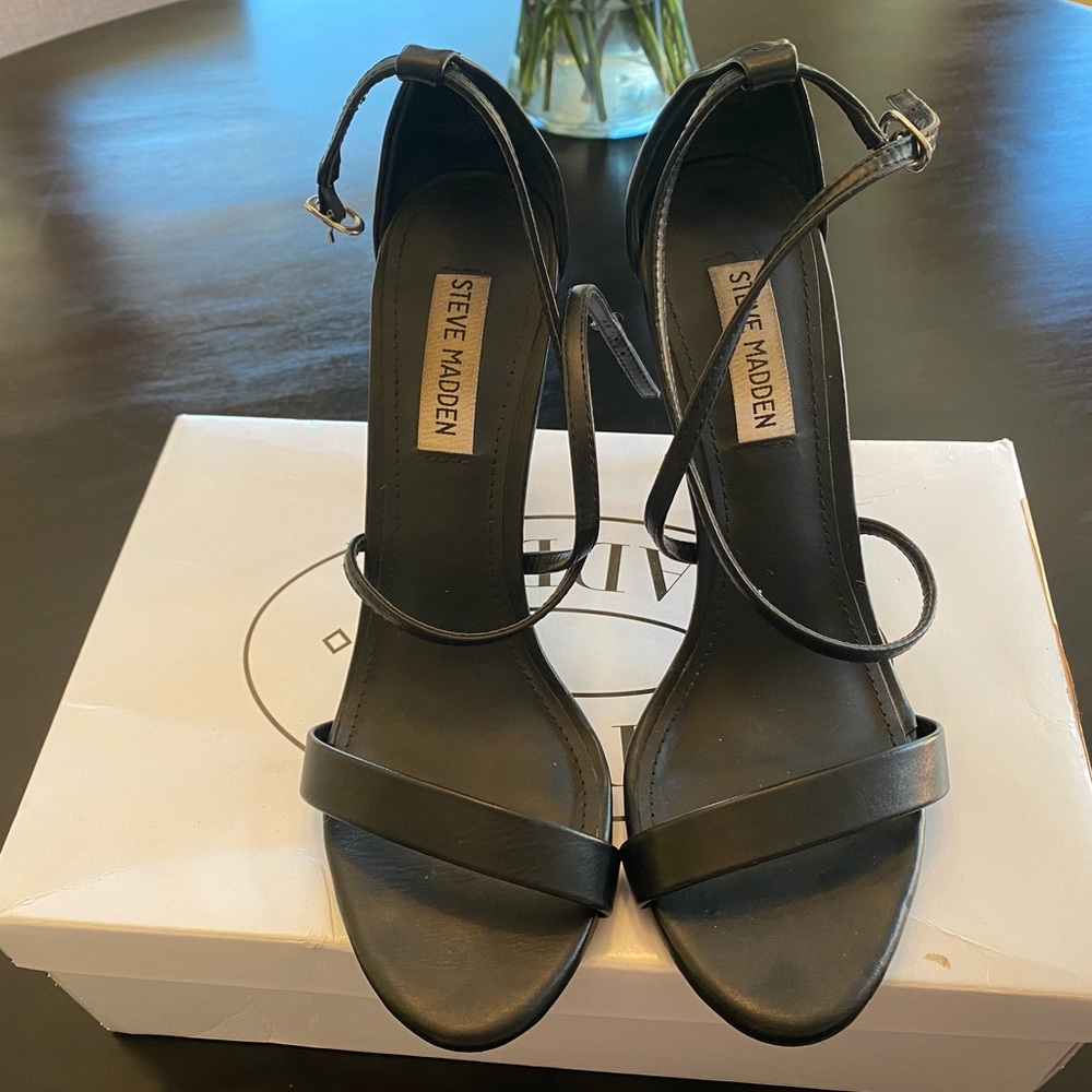 Steve Madden black strappy heels